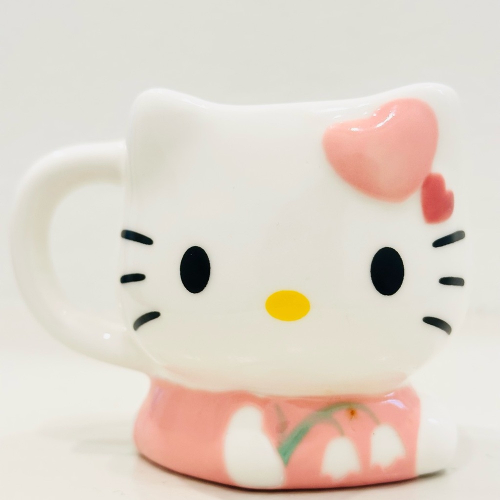 Japan Exclusive Hello Kitty 2012 Otaru Coffee Cafe Tea Cup